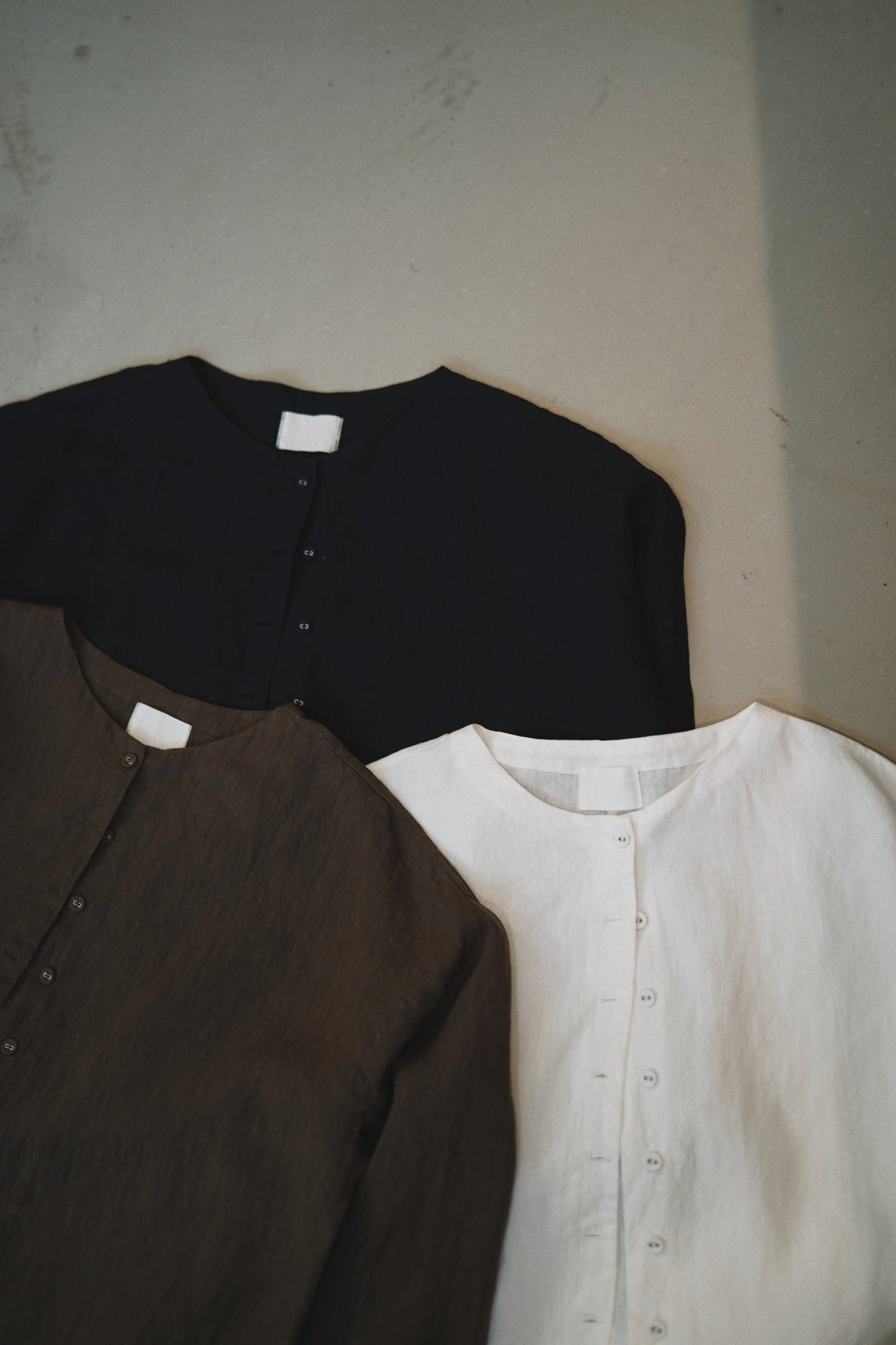 麻質ruffle top