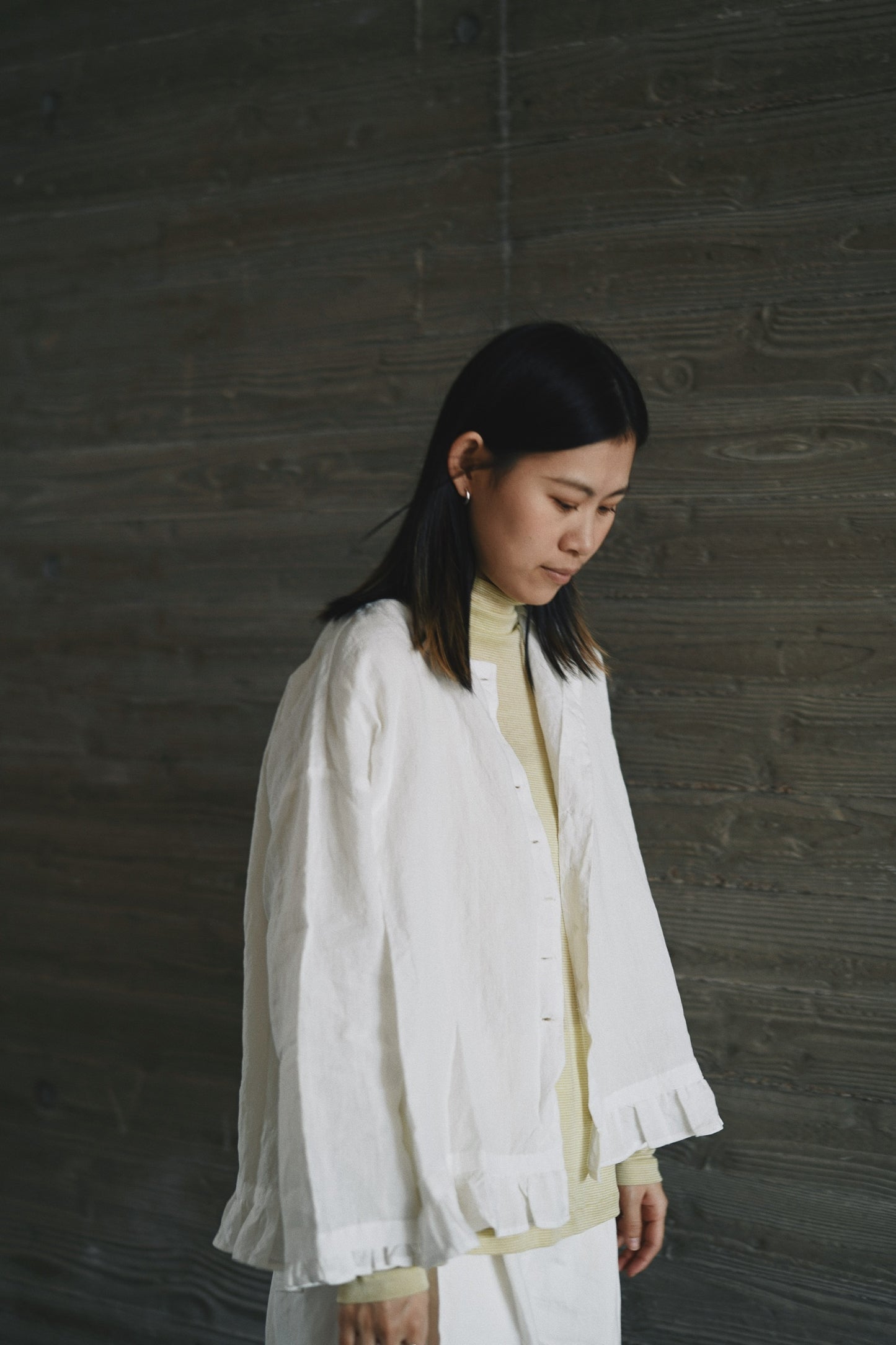 麻質ruffle top