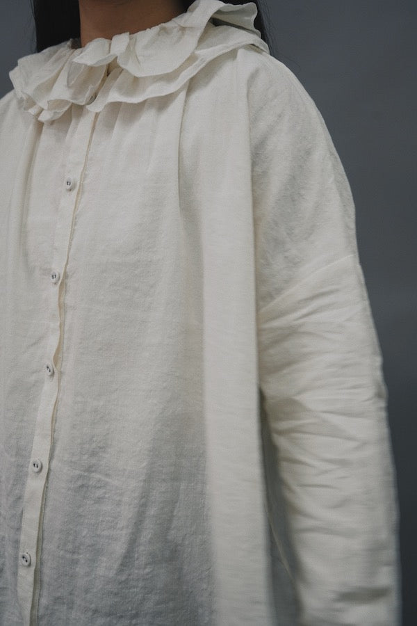 RUFFLE COLLAR TOP