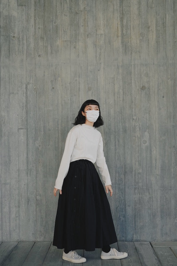 RUFFLE TEE