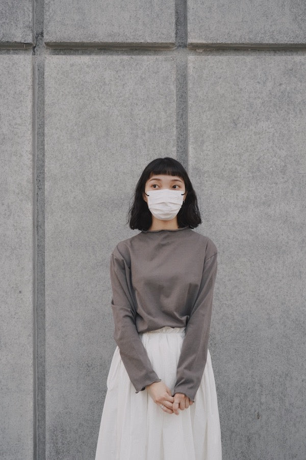 RUFFLE TEE