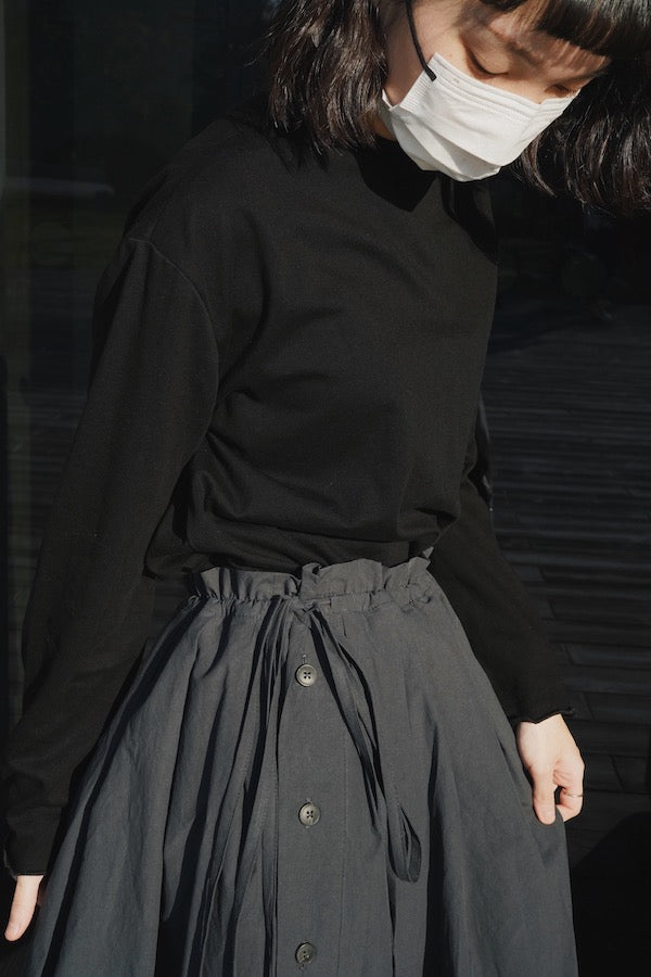 RUFFLE TEE