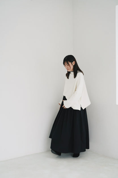 闊領泡泡紋top