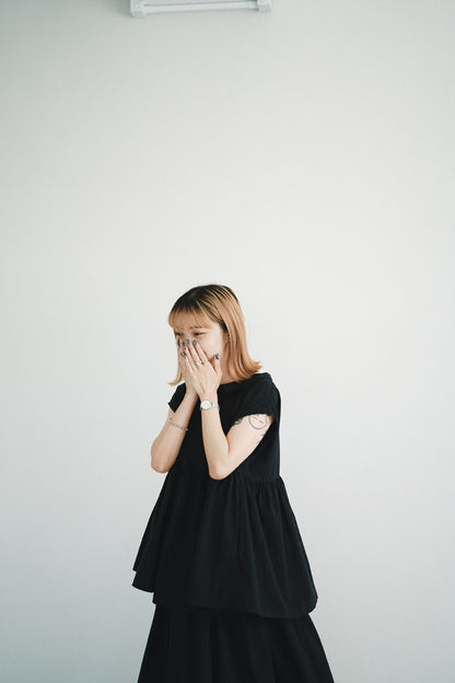 圓領披邊背心套裝