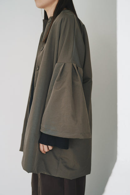 闊袖打摺外套