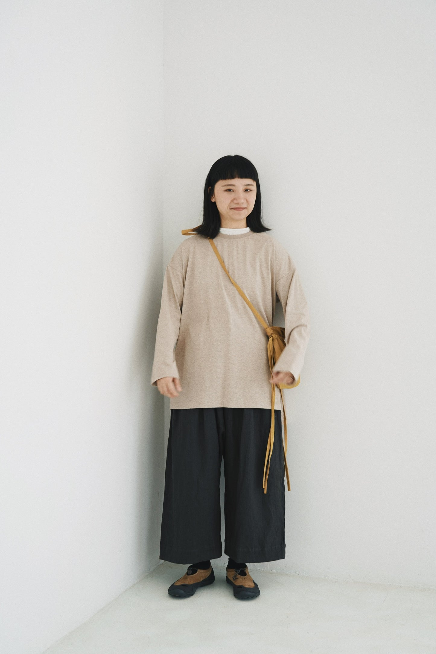 幼間闊身tee