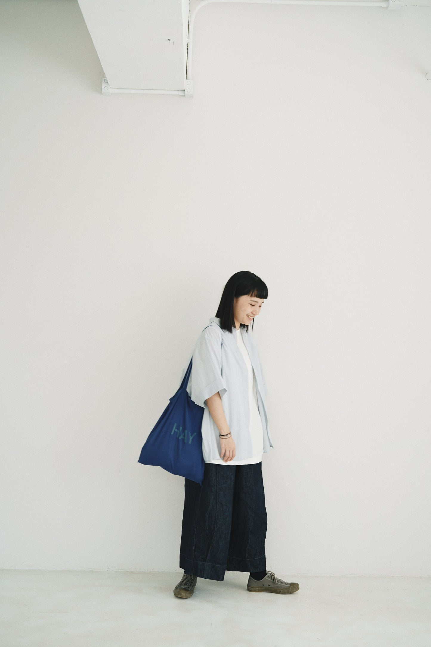 闊身恤衫