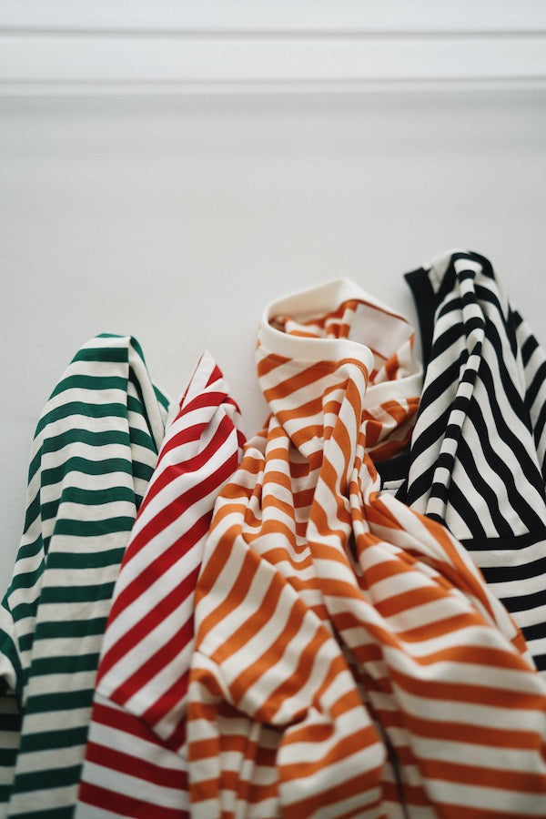 間條 TEE