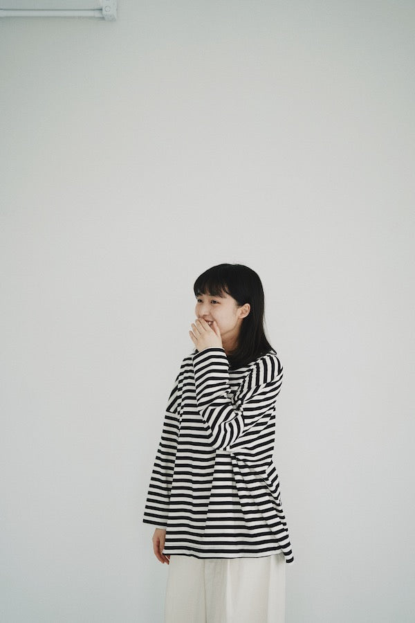 間條 TEE