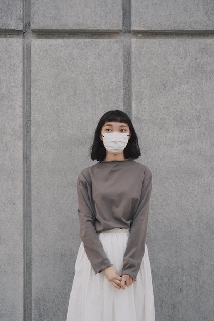 RUFFLE TEE